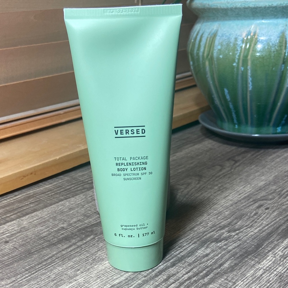 🌹5 for $25🌹 Versed Total Package Replenishing Body Lotion SPF 30